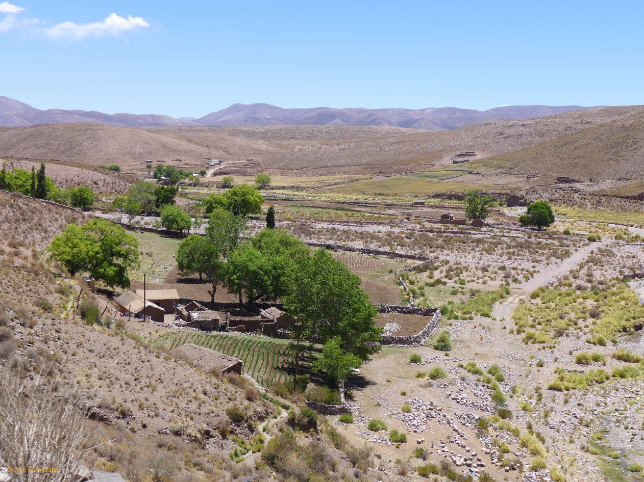 La Quebrada Iruya sur la piste retour de petites exploitations