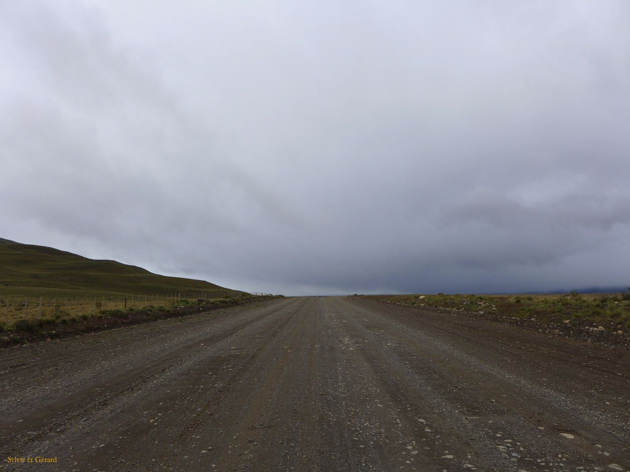 026 El Calafate en chemin vers le Perito Moreno