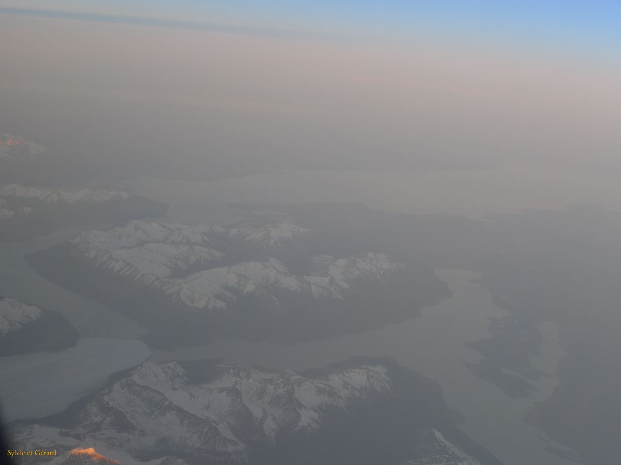 040b El Calafate le lago Argnetino vu d'avion