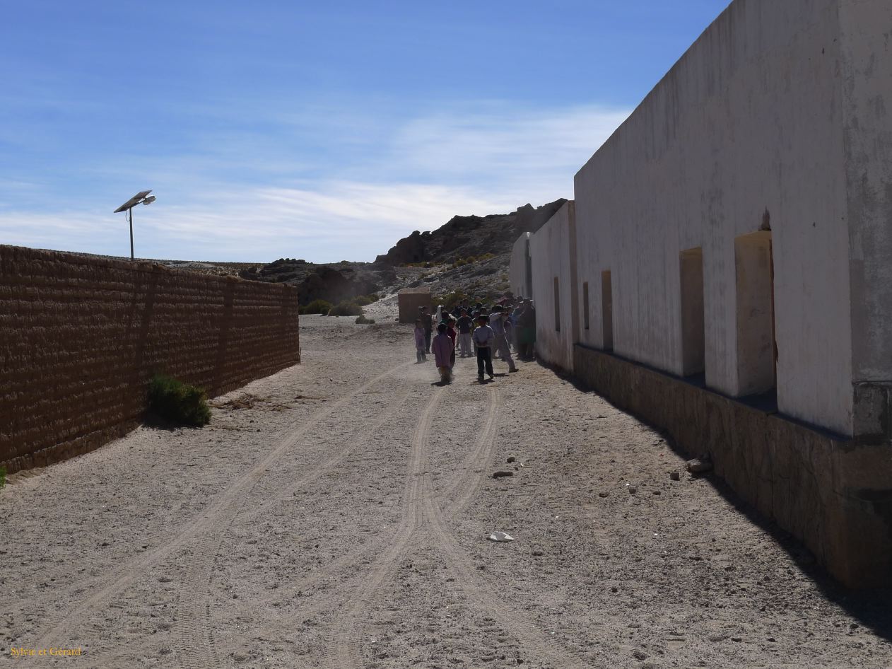Argentine Nord Puna Susques à San Juan l'école  247 adieu