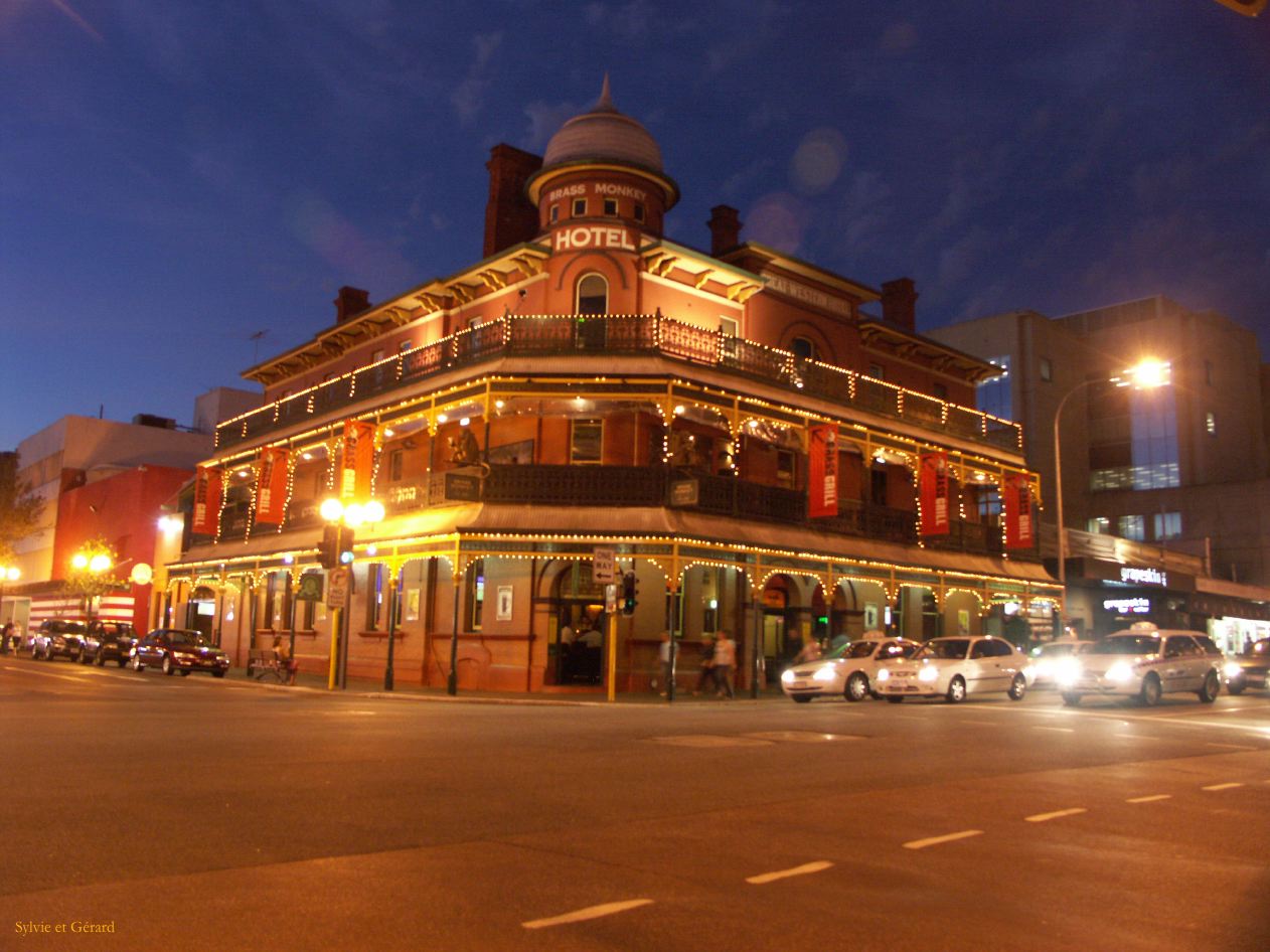 F 102 Perth
