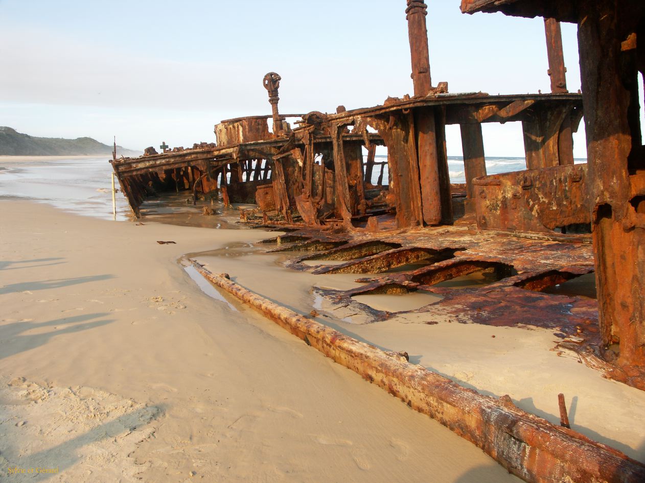 C 215 Fraser Island