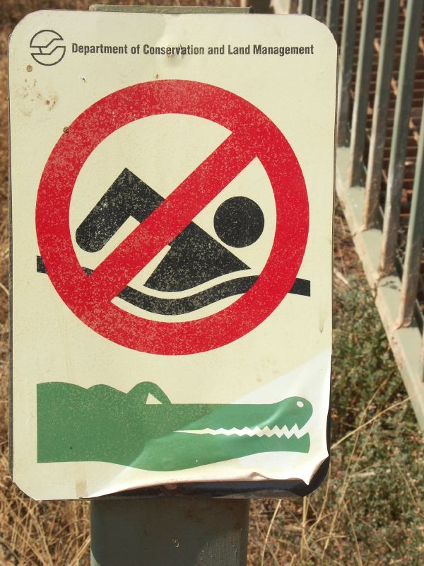 ne pas tomber a l eau