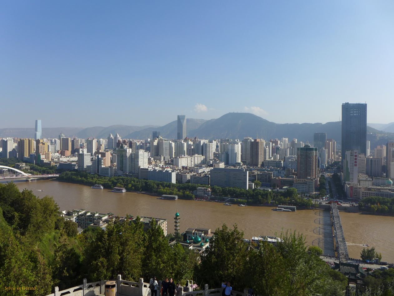 05 1 Lanzhou capitale du Gansu 1,5 million d'habitants 