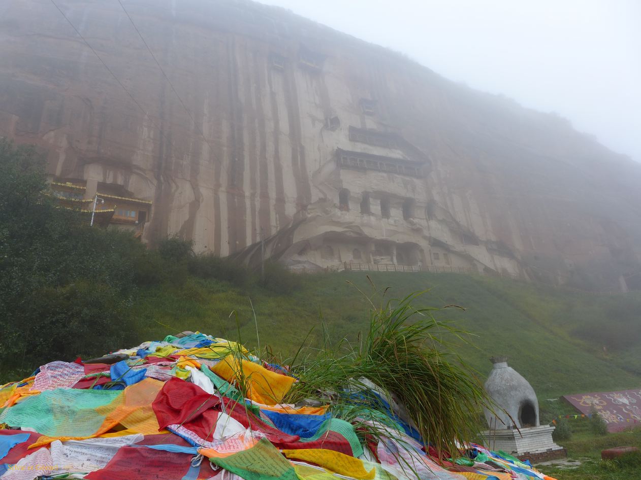 06 31 Zhangye Mati Si ou le temple du sabot de cheval grotte des 33 cieux sous le brouillard et la pluie