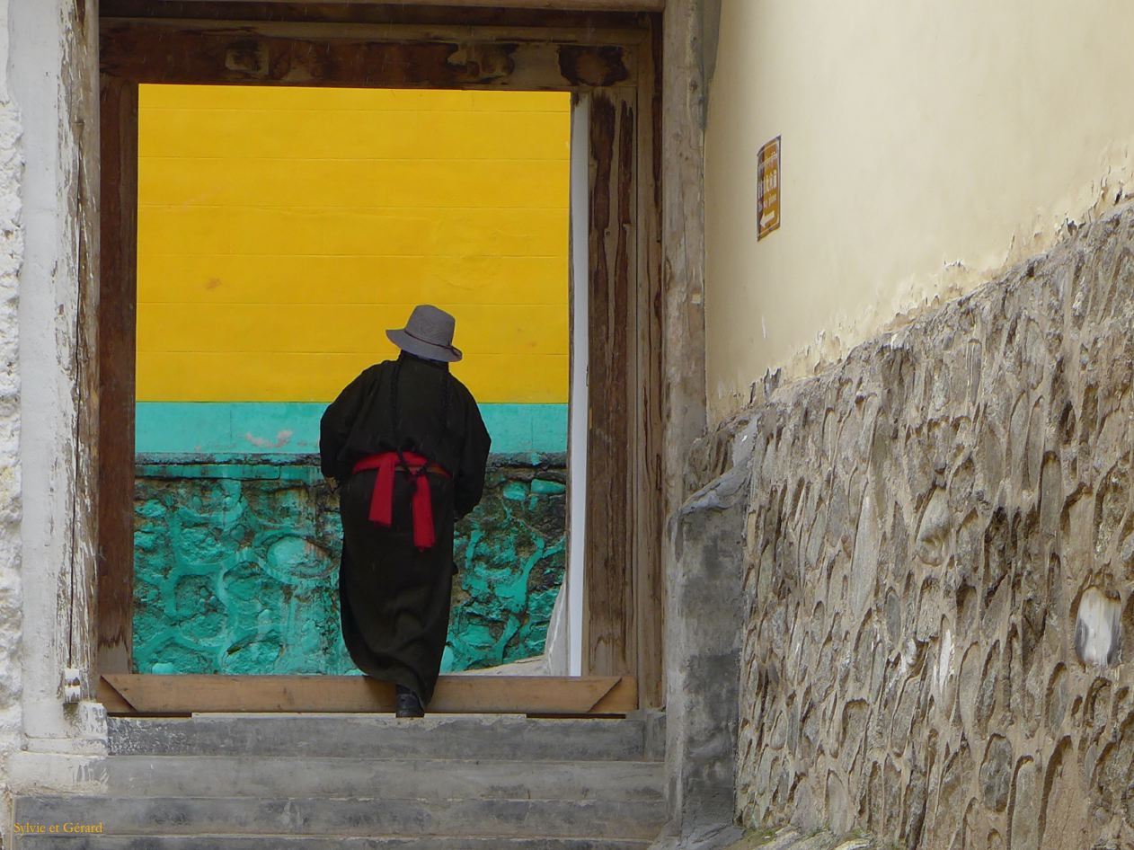 02 7 Tongren à l'intérieur du Monastère Longwu
