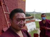 04 14 Langmusi Kerti Gompa espérons que la peinture se nettoie facilement à l'eau