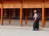 03 21 Xiahe Monastère de Labrang moulins à prières 