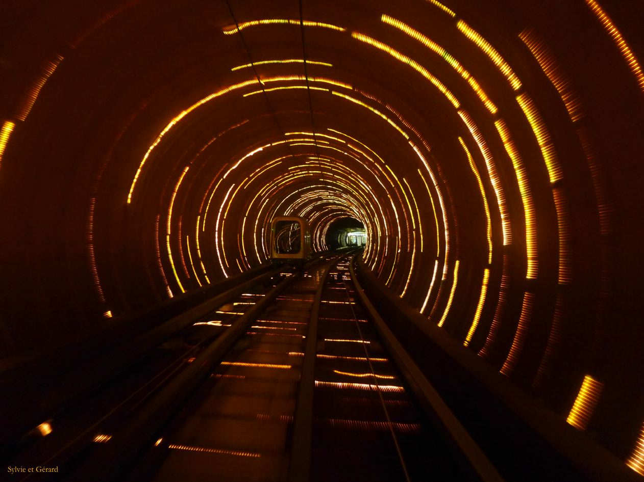 Shanghai 17 Tunnel 