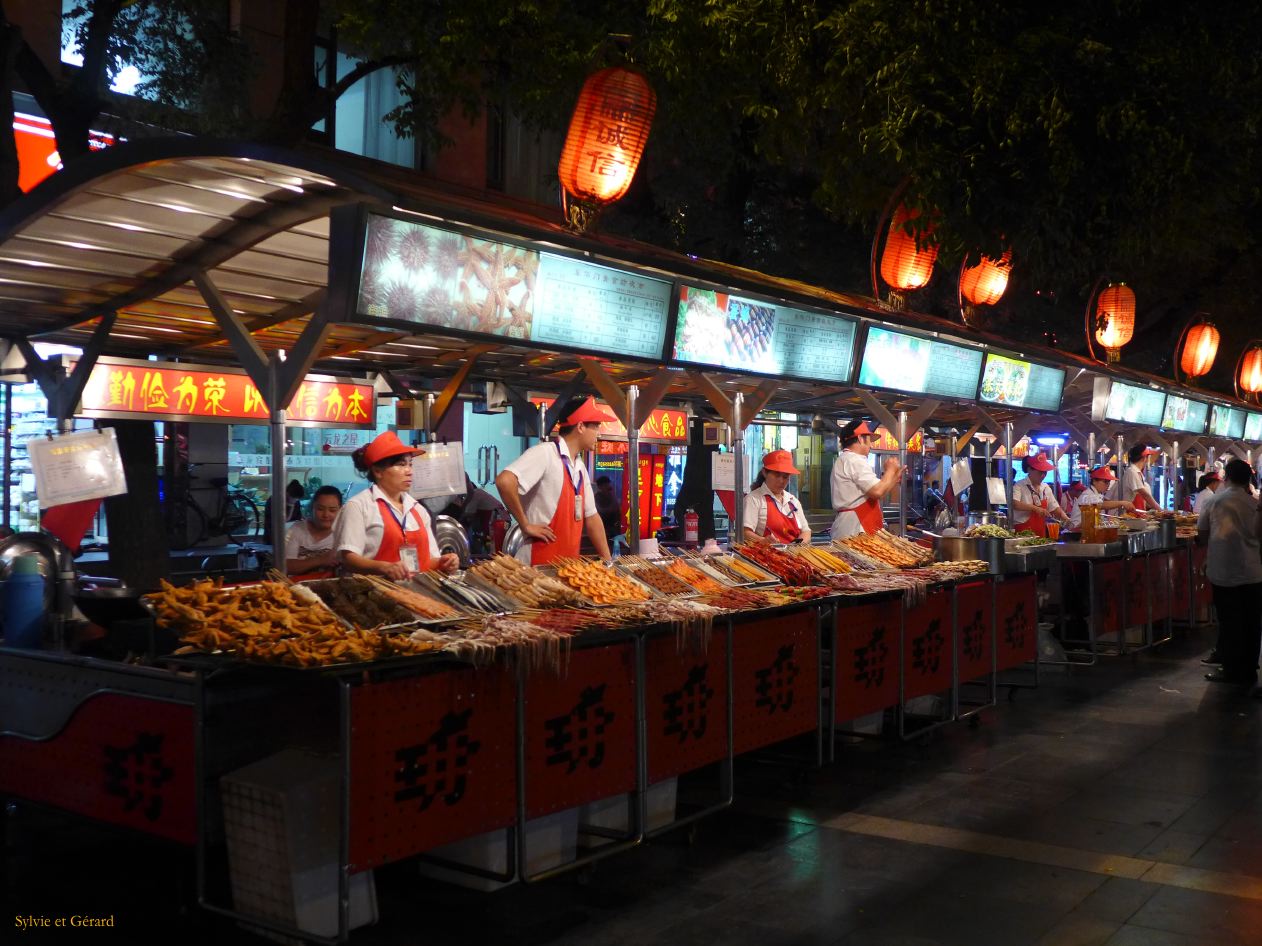 à Pekin Wangfujing Street 13