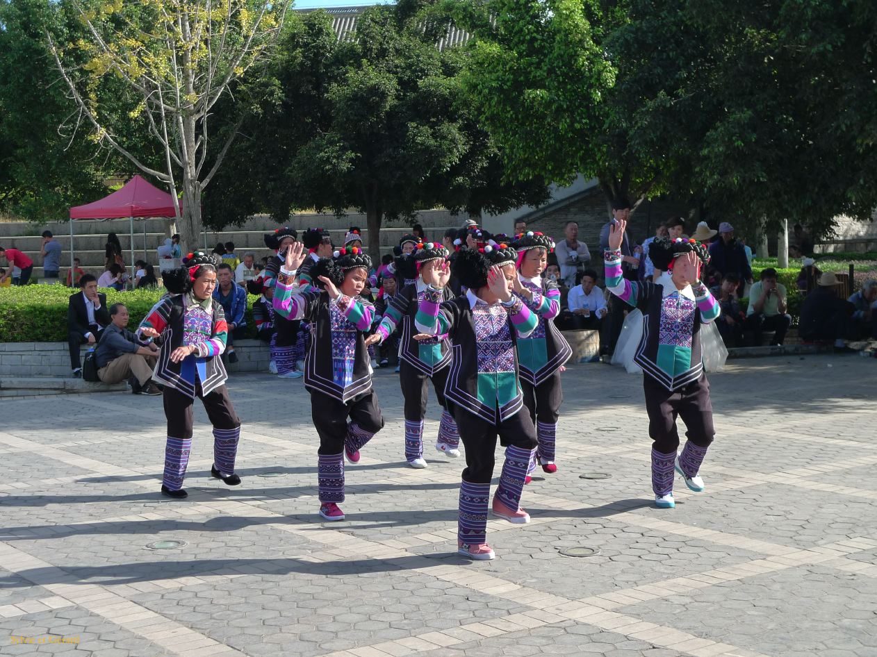 551 Jianshui dans la Vieille Ville danses