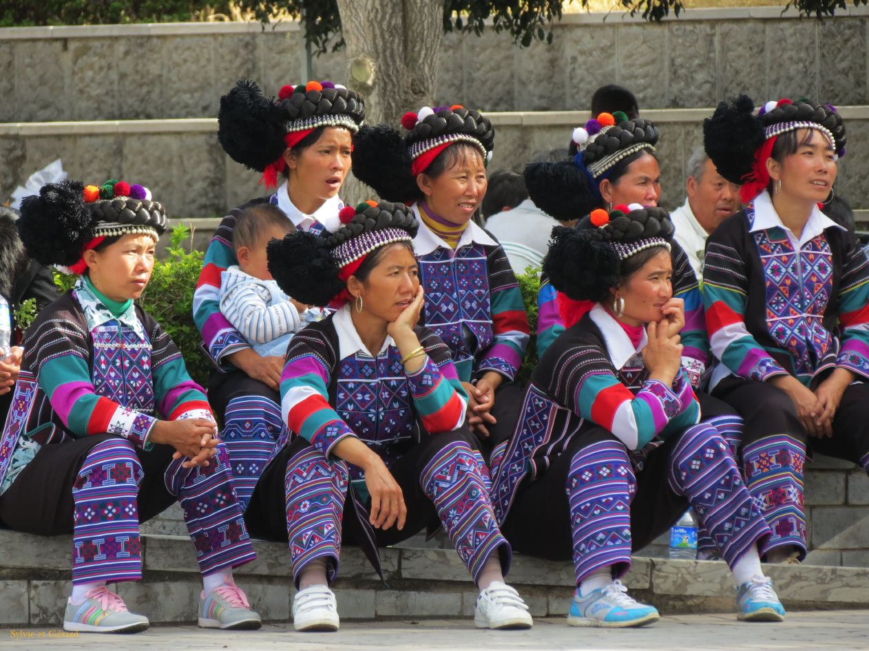 552 Jianshui dans la Vieille Ville danses