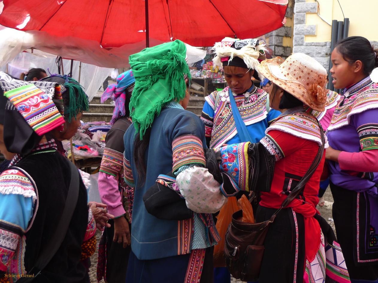 656 Yuanyang jour de marché en ville