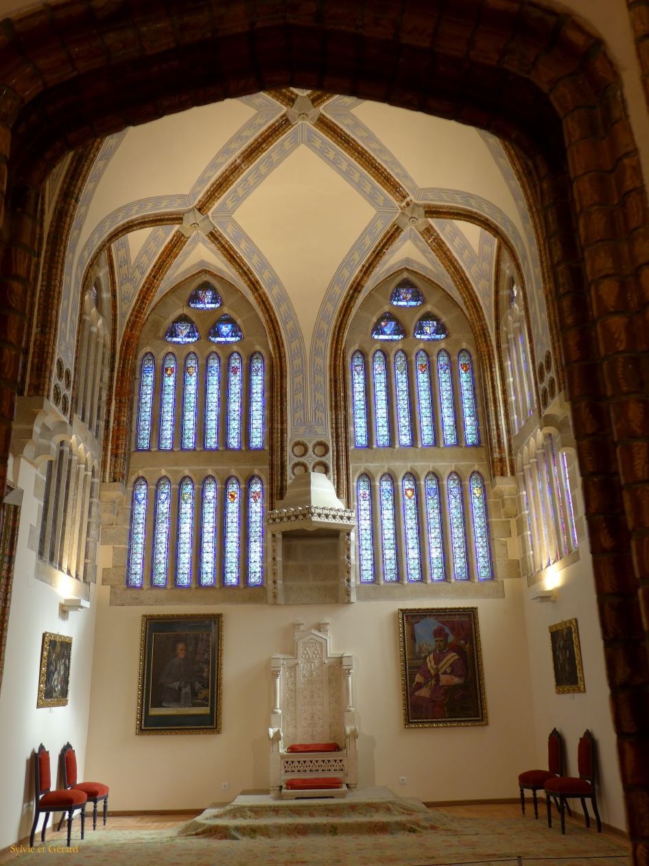 03 Castille et Leon 08 Astorga Palacio Gaudi - intérieur  P1400264