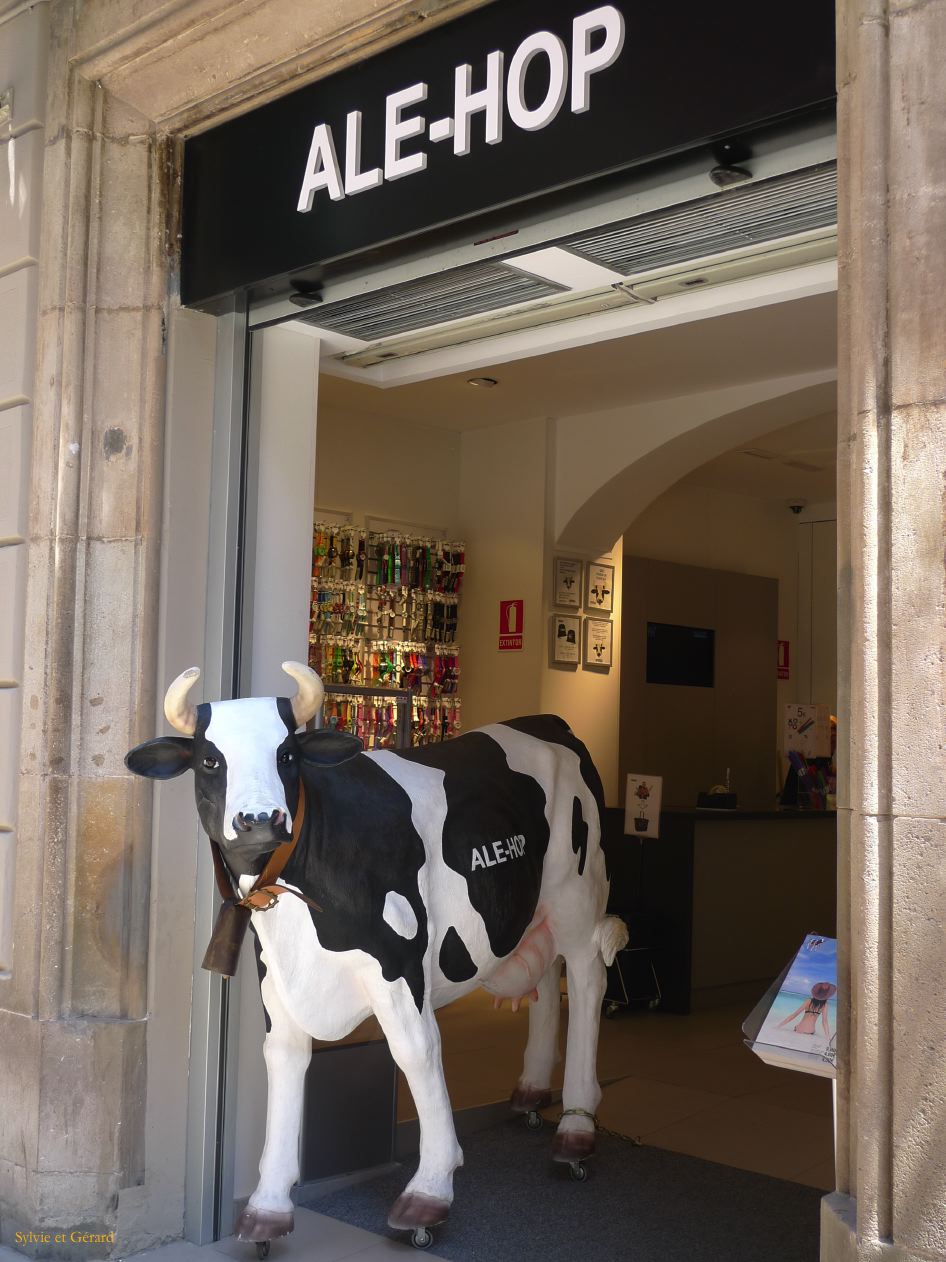 138 Barcelone San Pere dans les rues du quartier