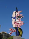 068 Barcelone Port Vell La Tête de Barcelone de Roy Lichtenstein pour les JO