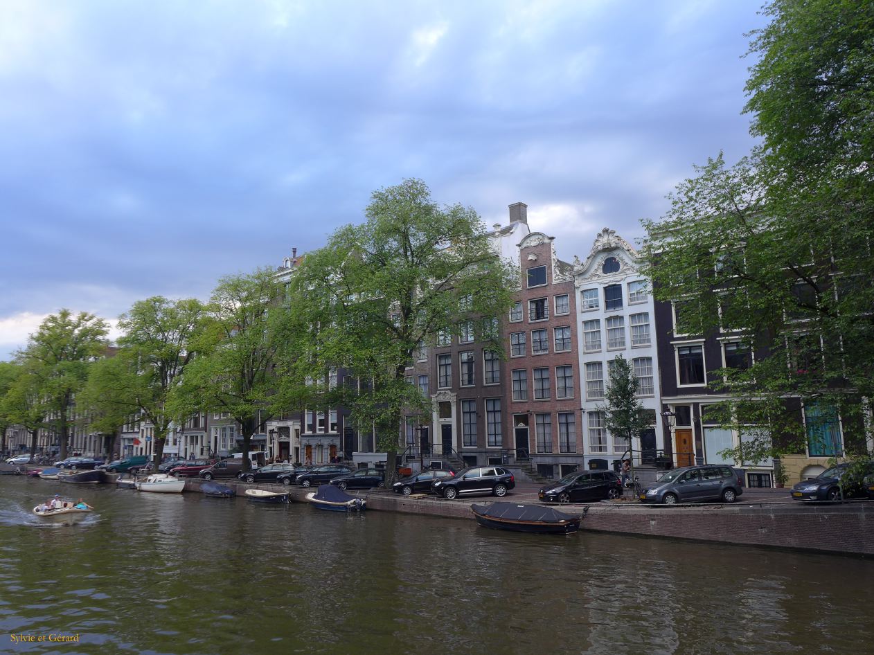 097 Singel maisons canal