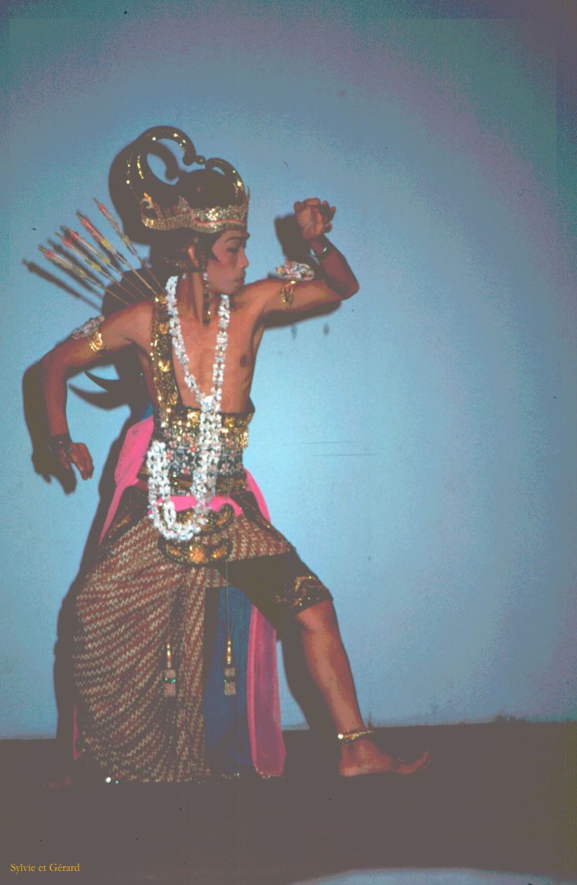 Java Bali 1989-046 le Ramayana en danses 