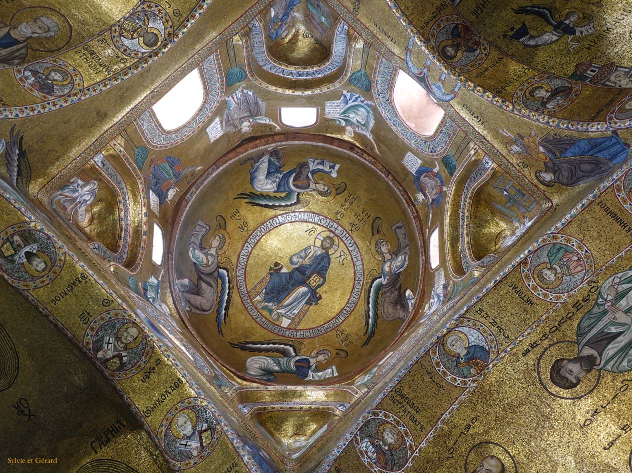 005 Palerme piazza Bellini - la Martorana  - intérieur  - Christ Pantacrator et archanges DSC03256
