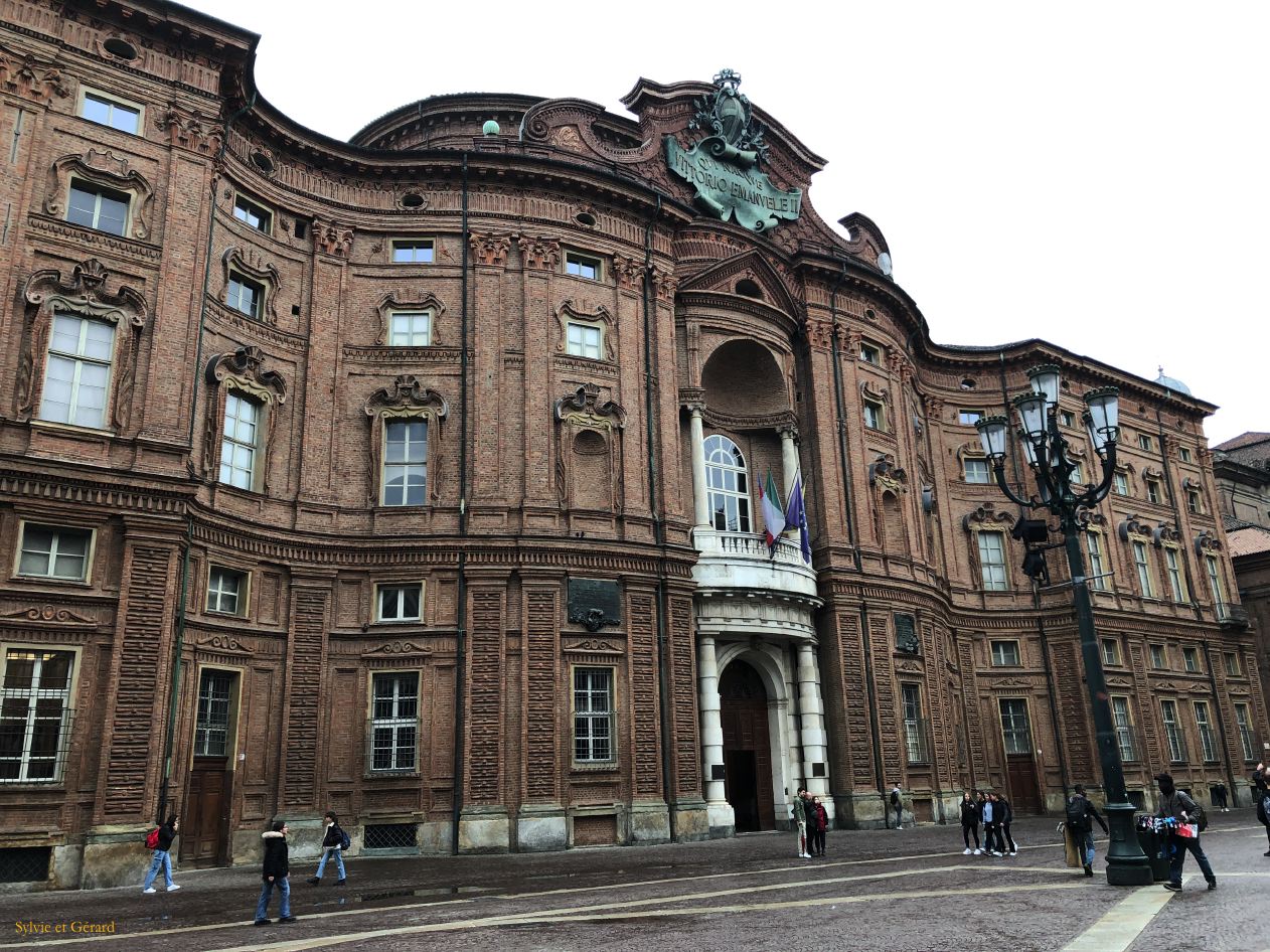 17 Turin Piazza Carlo Alberto Palais Carignano Museo del Risorgimento italiano IMG_2211
