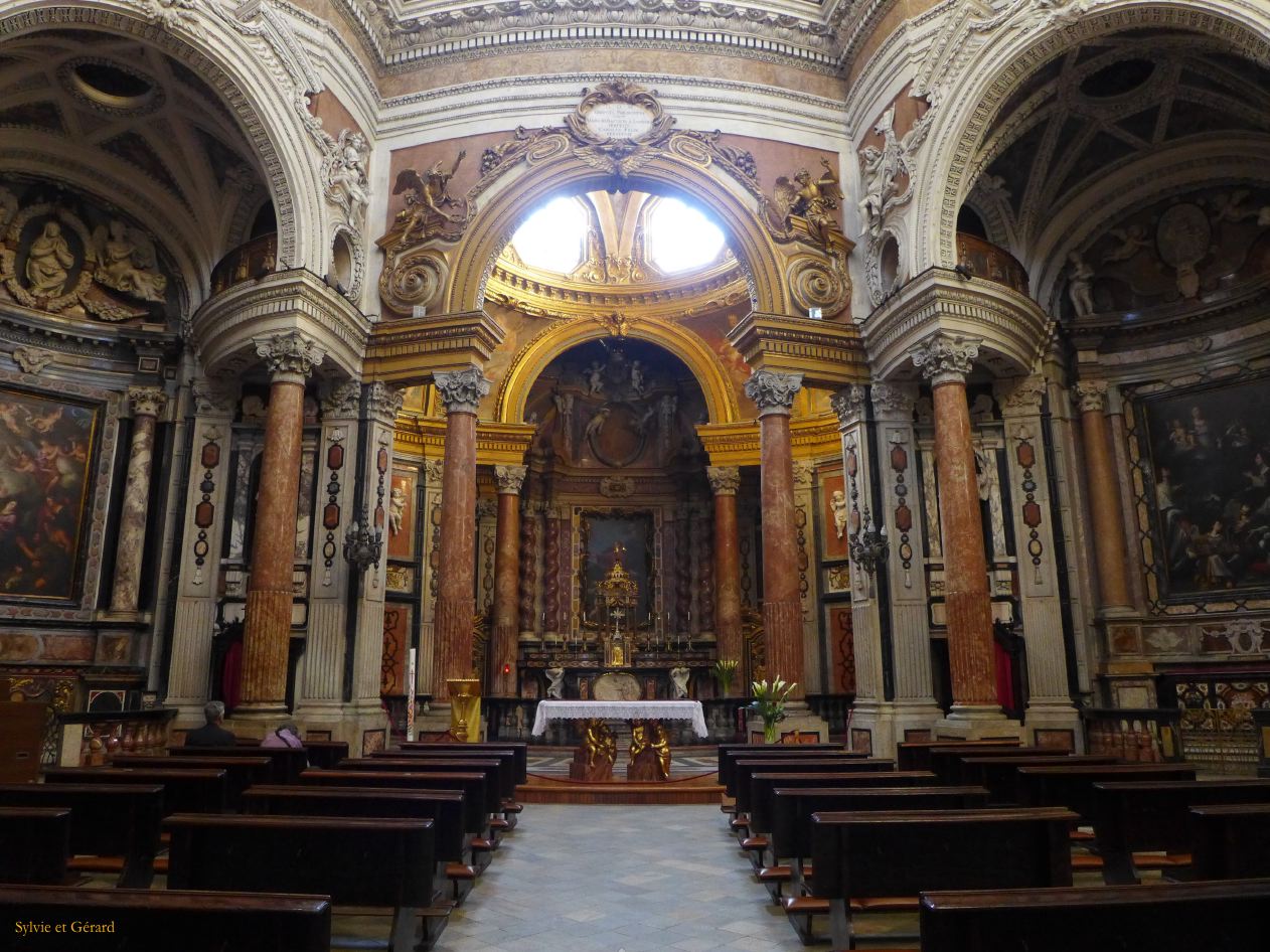 59 Turin chiesa di san Lorenzo intérieur  P1440919