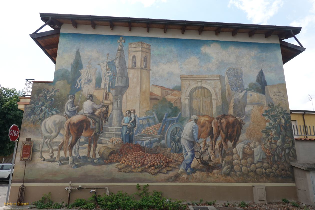 15  San Sperate la ville et les murales  DSC04198