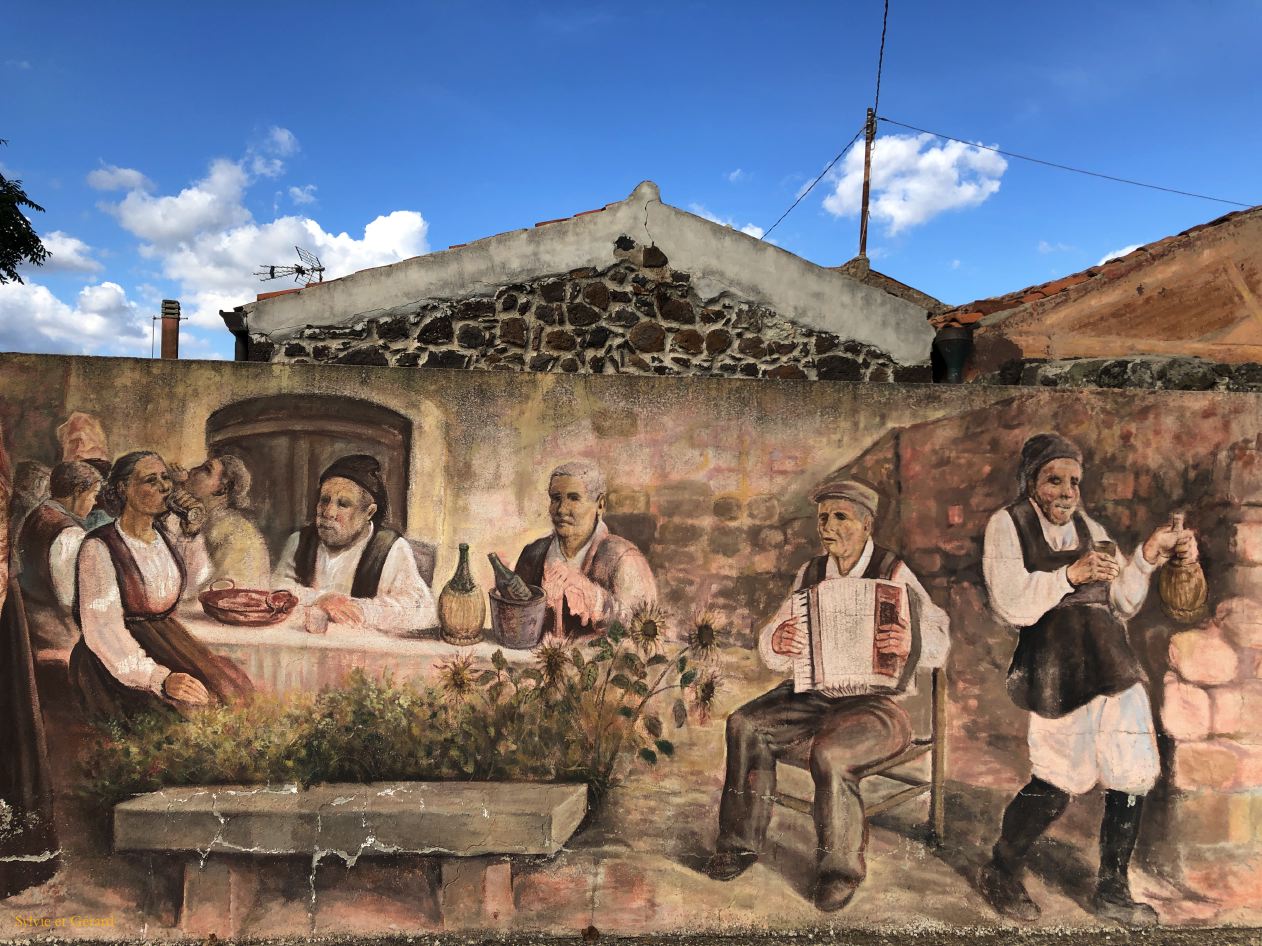 23    Tinnura les murales IMG_6403