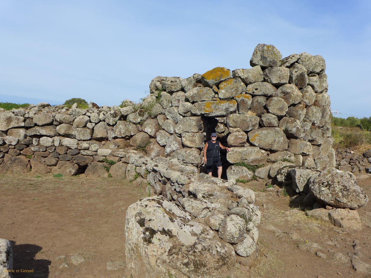 30 Abbasanta nuraghe Losa  3 P1270831