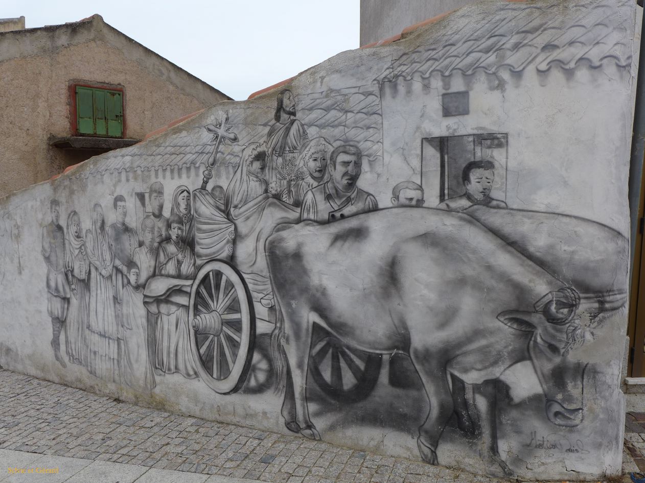 06  Telti village et murales P1260885