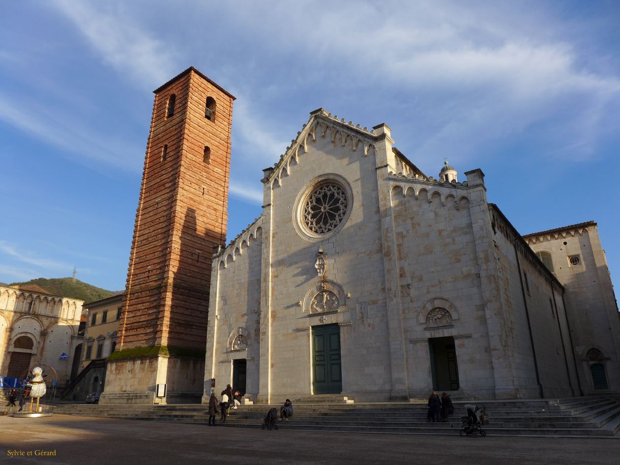 Pietrasanta 02 Duomo 