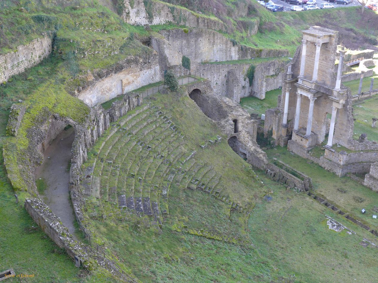 Voltera 19 théâtre romain 1e s av JC