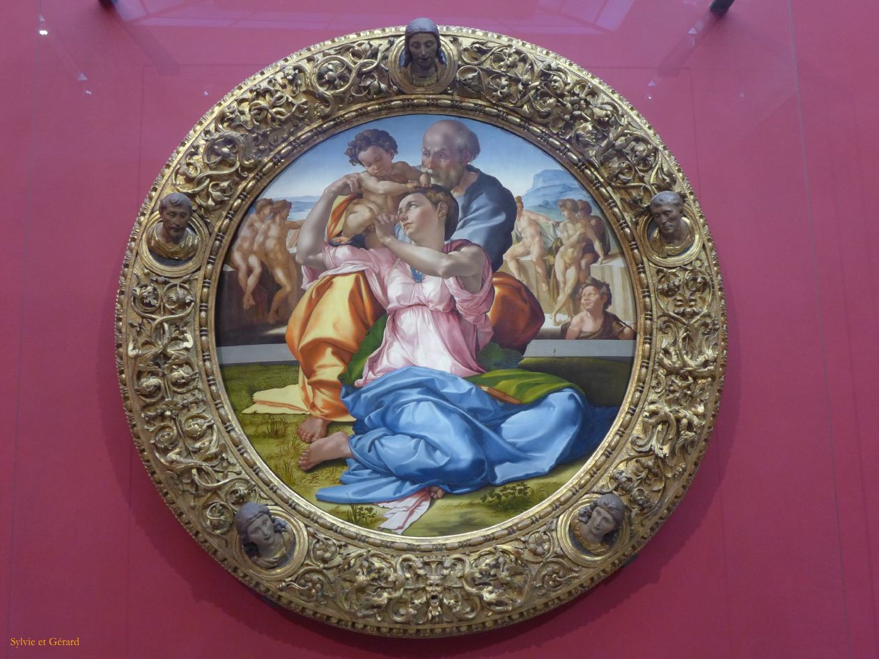 Florence 39 Galeria degli Uffizi 04 Michel-Ange Sainte Famille 1507 