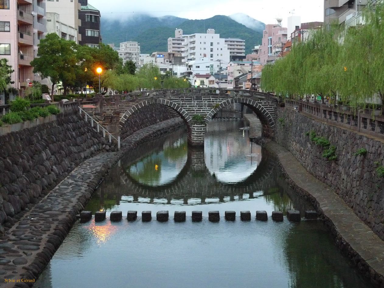 D Kyûshû 131 Nagasaki Megae bashi, le pont à lunettes 
