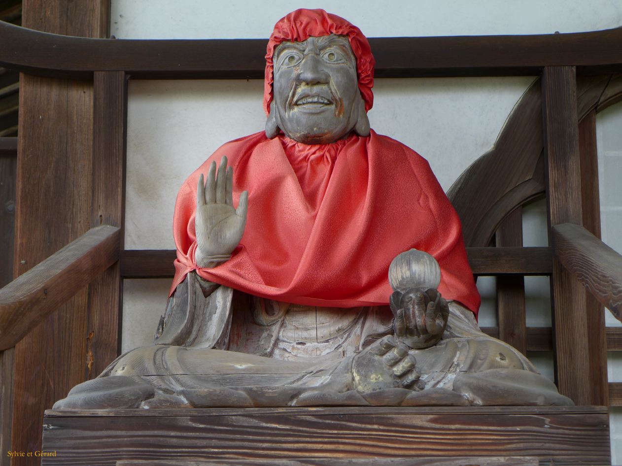 I Nara 3 vers Kaidan In temple 