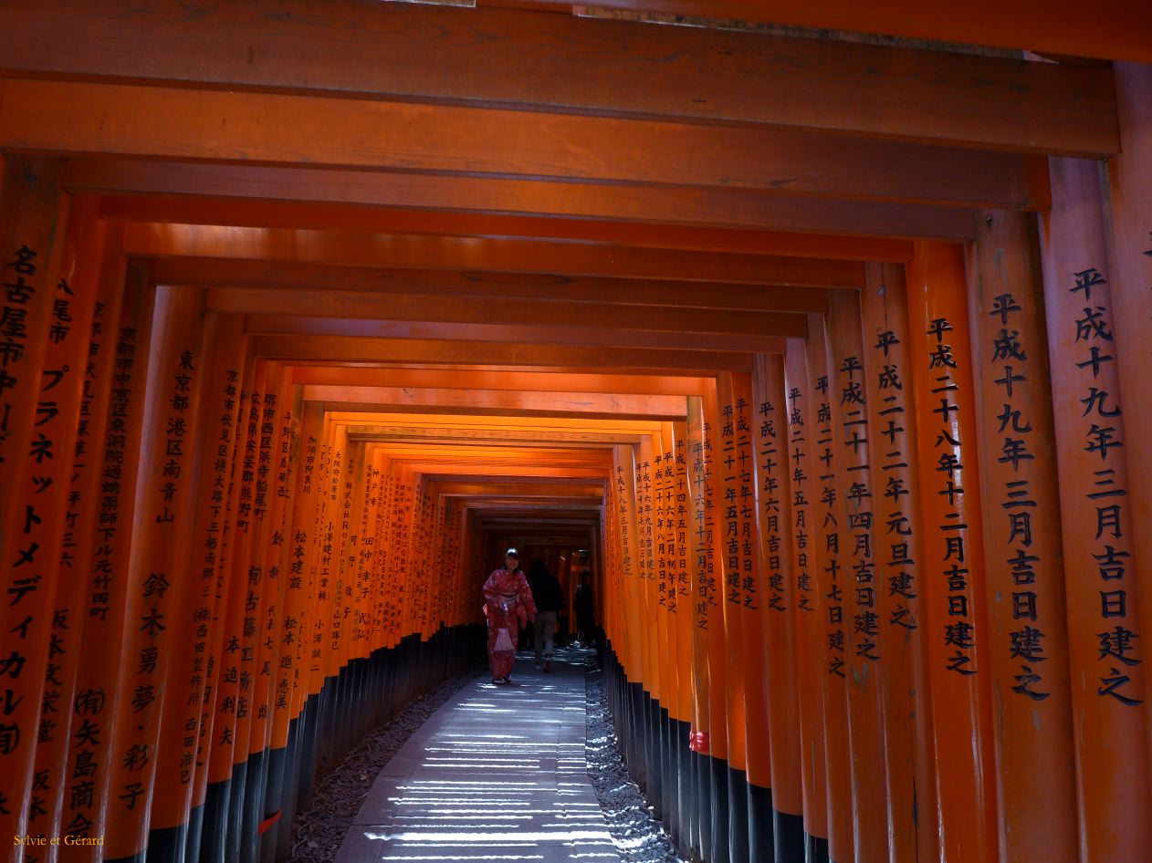 B Kyoto 6 Fushimi Inari Taisha Shrine 