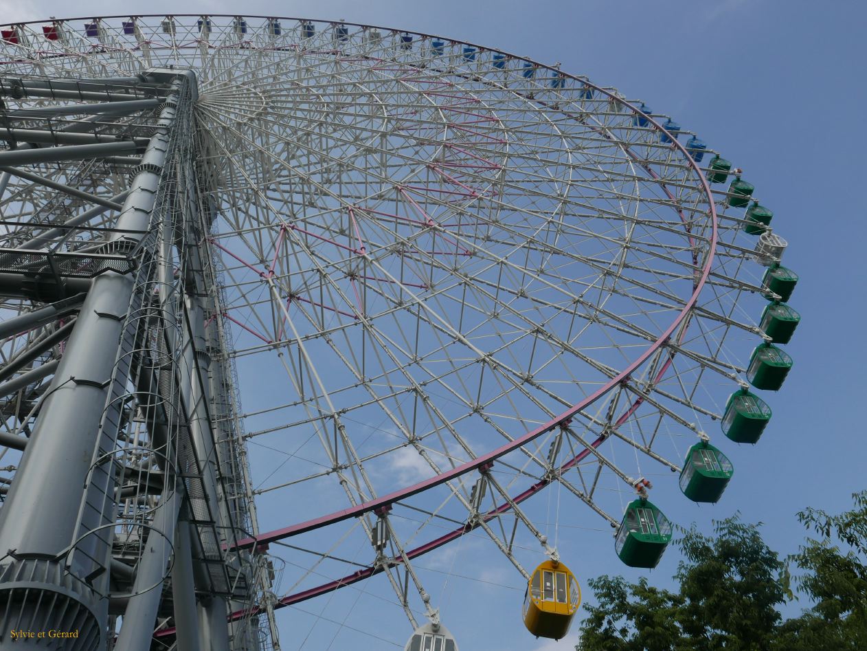 F Osaka vers l'Aquarium 8 la grande roue