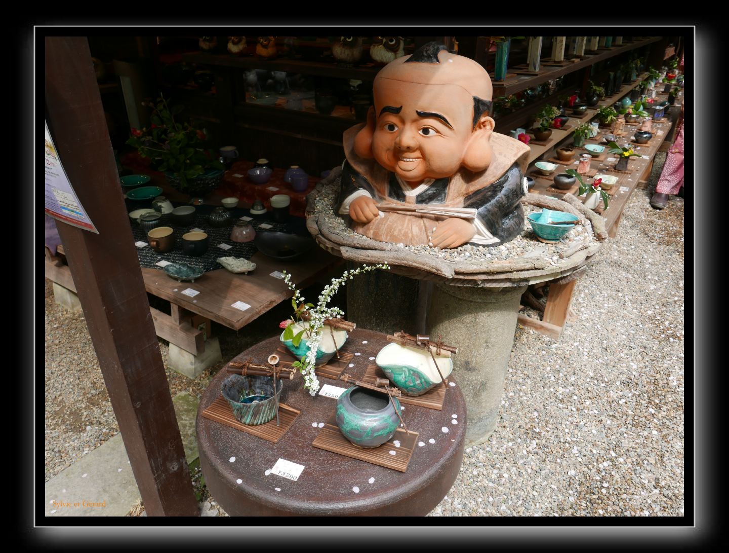 037 Kyoto Arashiyama Jojakko-ji  boutique de poteries