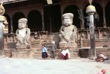 Bhaktapur Taumadhi square Nepal 1993-186
