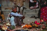 Bhaktapur un des 3 mariages des jeunes filles Newar Nepal 1993-153