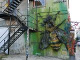 64 Lisbonne LX Factory bee de Bordalo II 
