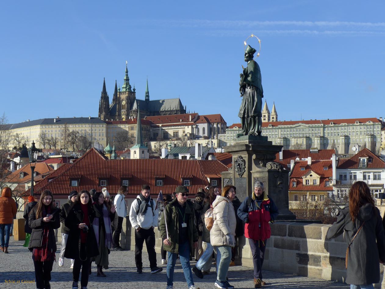 002 Prague le Pont Charles 