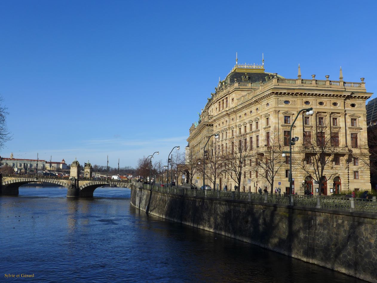 033 Prague Ville Nouvelle quai Masaryk 