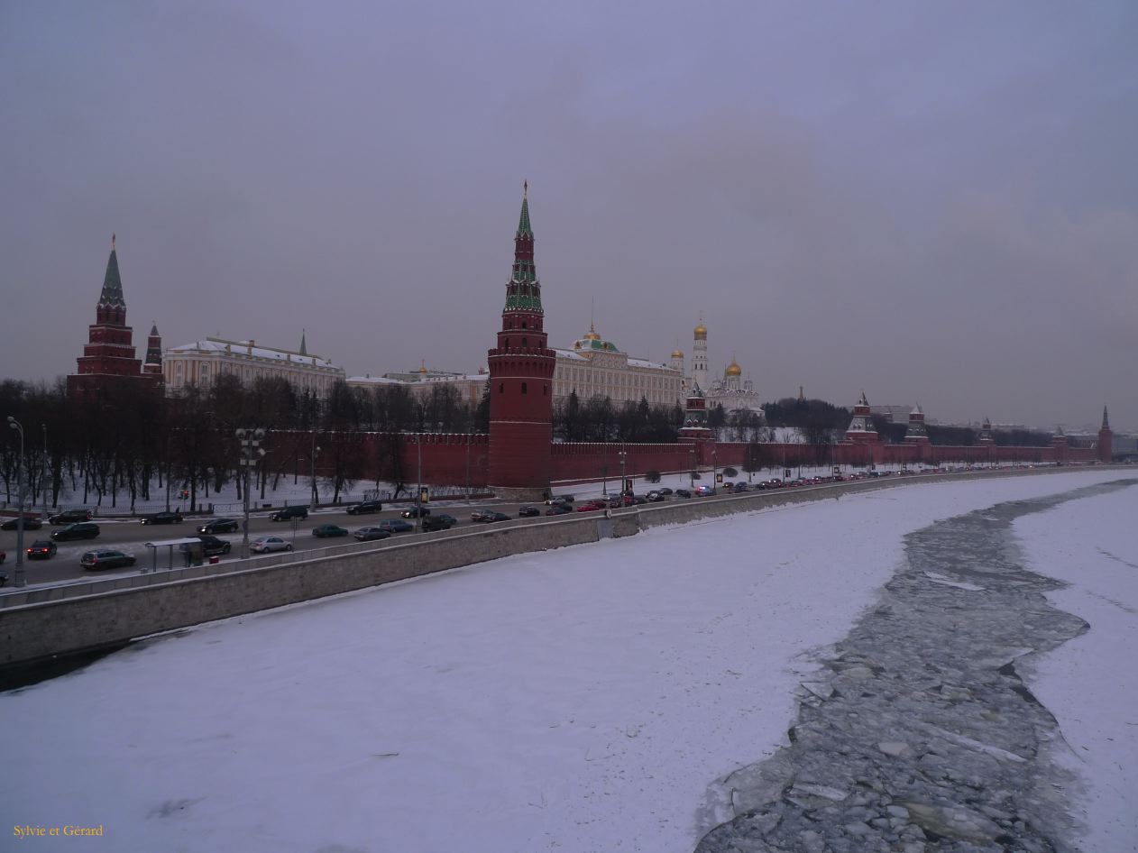 J le Kremlin  087