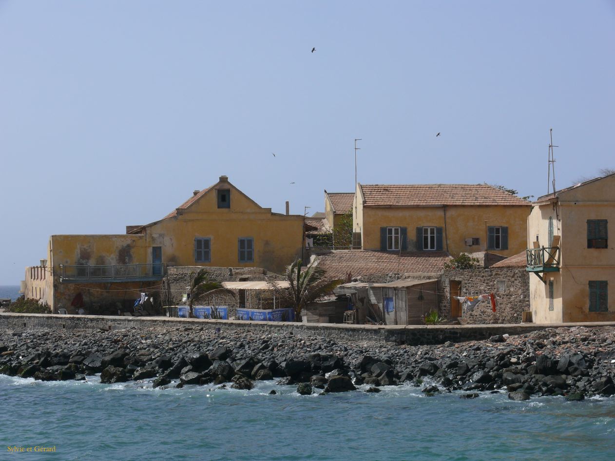 C 02 Ile de Gorée arrivée sur l'ile