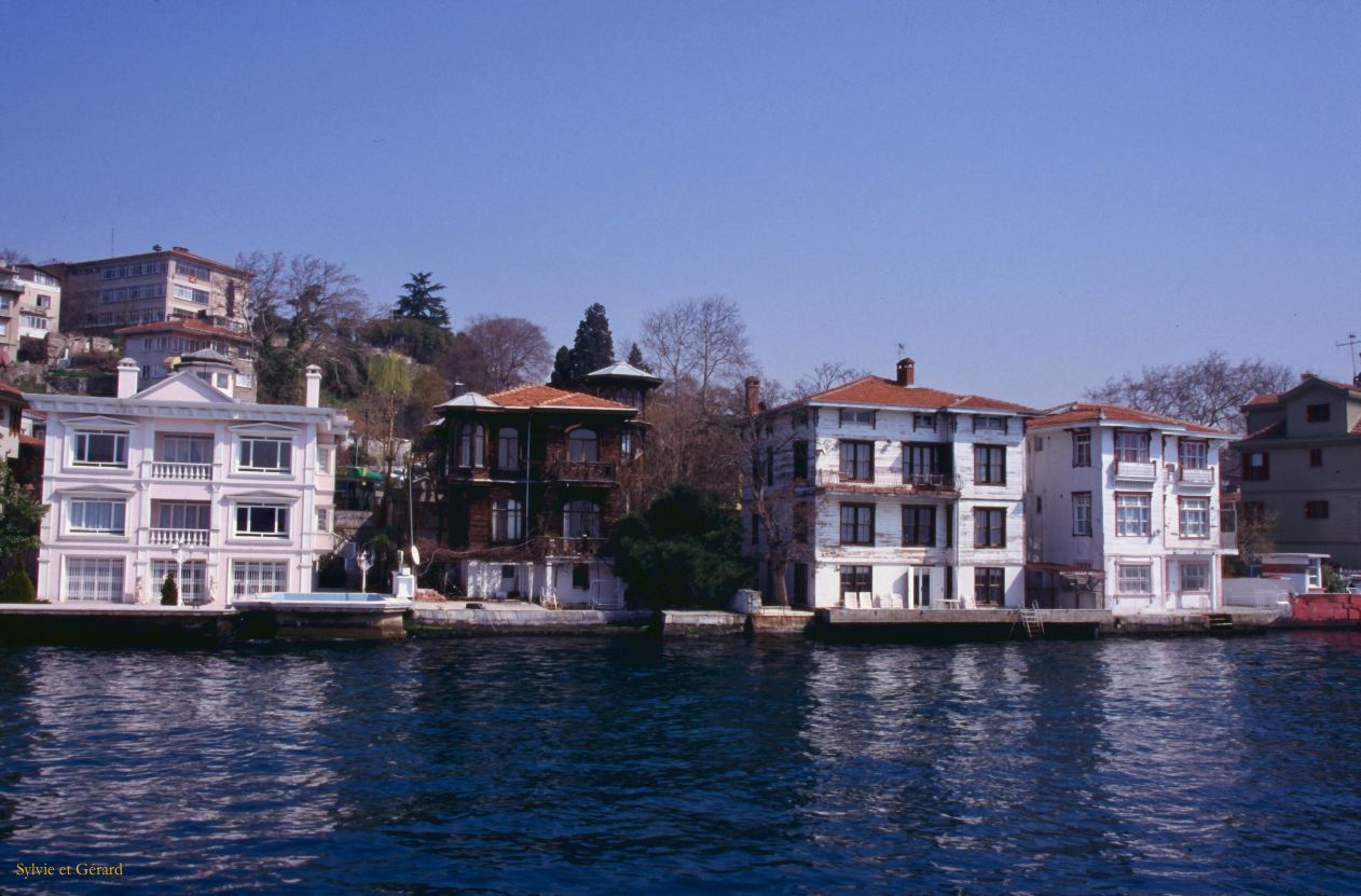 Turquie 2000-011  sur le Bosphore