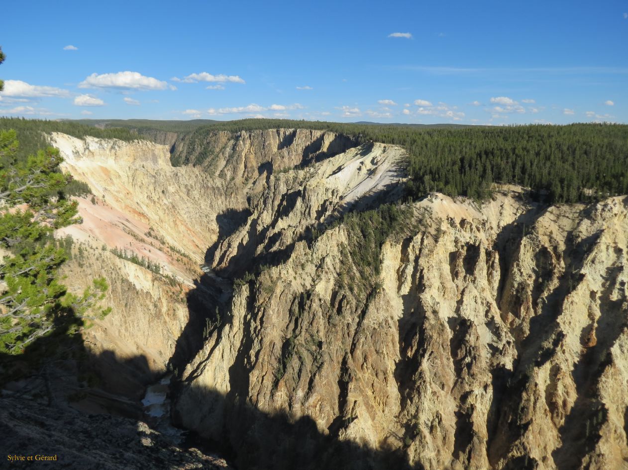  WYOMING A YELLOWSTONE 40 Yellowstone River 